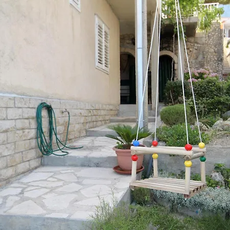 Guest house And With Parking Space - 6767 Makarska